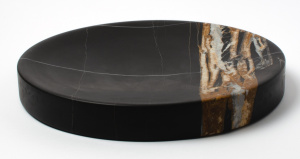 Luksusowa marmurowa półka Pau Marble Sahara Noir 27cm