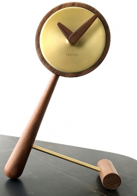 Designové stolní hodiny Nomon Small Puntero Gold 26cm
Po kliknięciu wyświetlą się szczegóły obrazka.